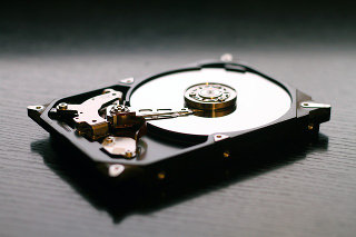 hard-drive-607461_320